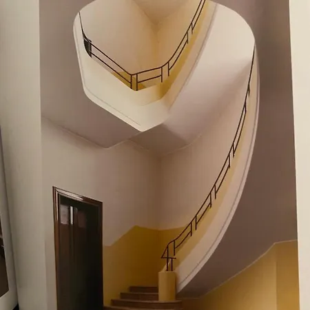 Sunny Bright Apt, Historical Living * 马泰拉