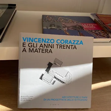 Sunny Bright Apt, Historical Living 아파트 마테라